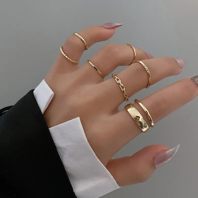 7Pcs Fashion Jewelry Rings Set Hot Selling Metal Alloy Hollow round Opening Women Finger Ring for Girl Lady Party Wedding Gifts