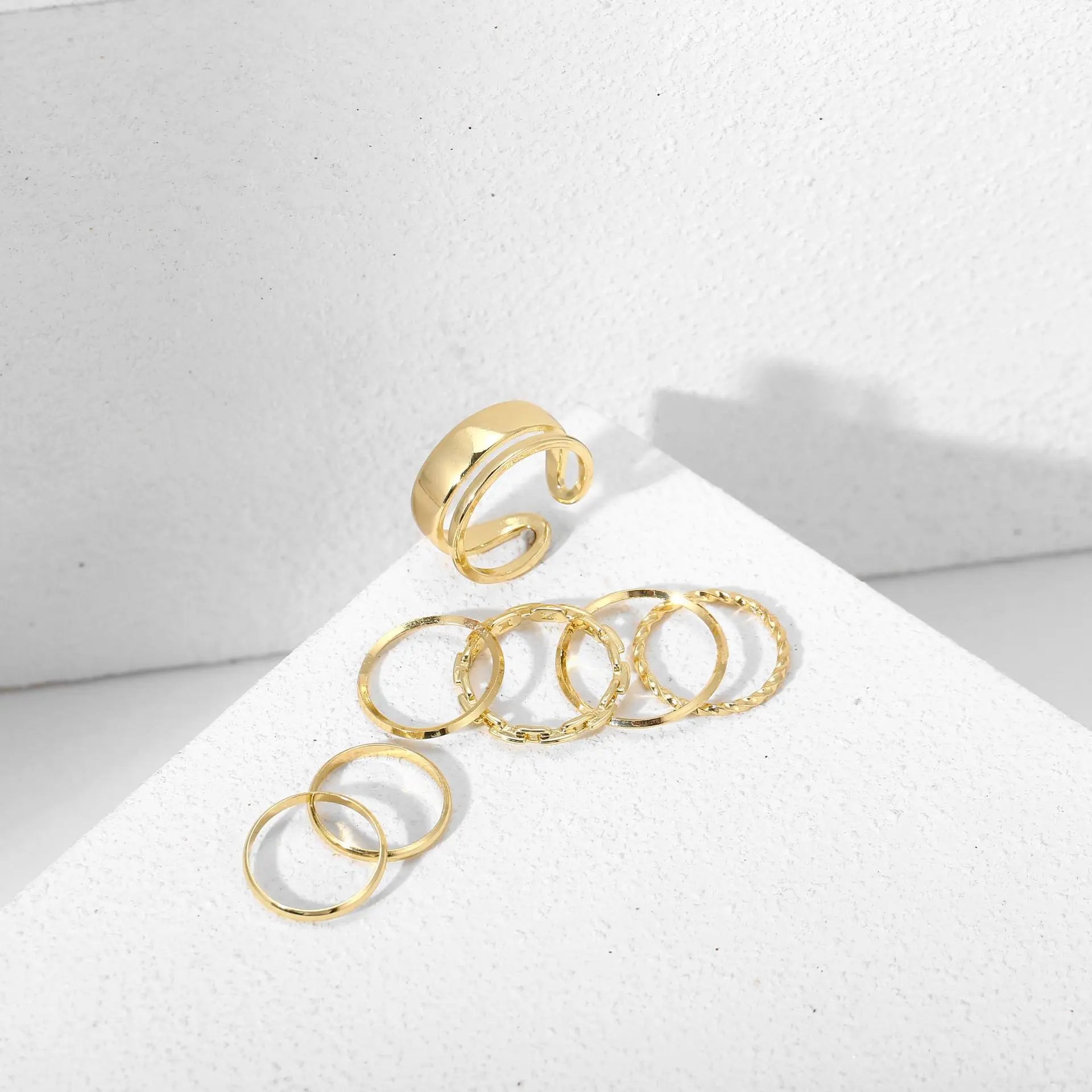 7Pcs Fashion Jewelry Rings Set Hot Selling Metal Alloy Hollow round Opening Women Finger Ring for Girl Lady Party Wedding Gifts