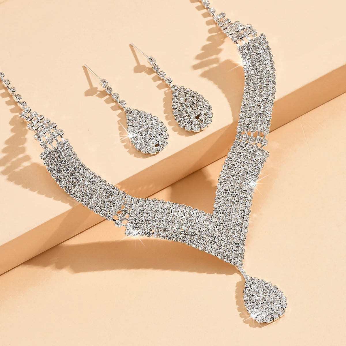 3Pcs Fashionable Rhinestones, Water Droplets, Necklaces, Earrings, Jewelry Sets, Women'S Wedding Accessories