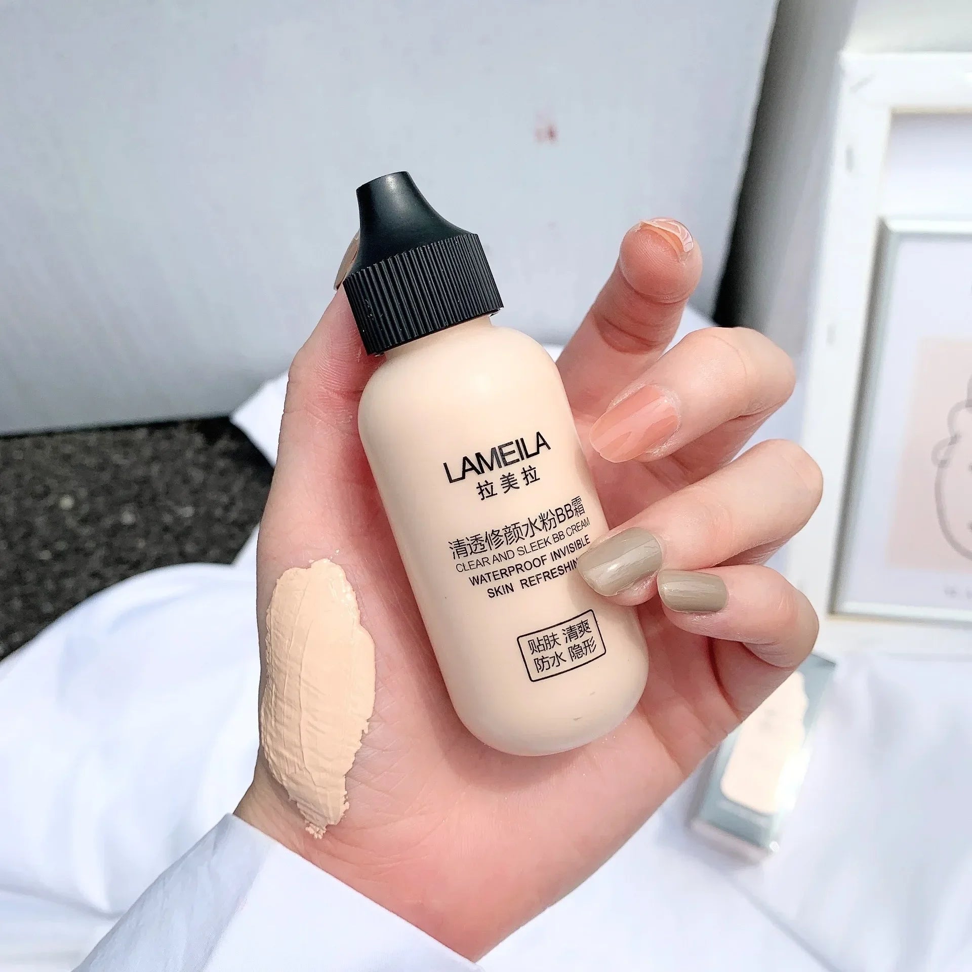 Light Silky Matte Liquid Foundation Long Lasting Oil-Control Face Foundation Full Coverage Concealer Waterproof Contour Makeup